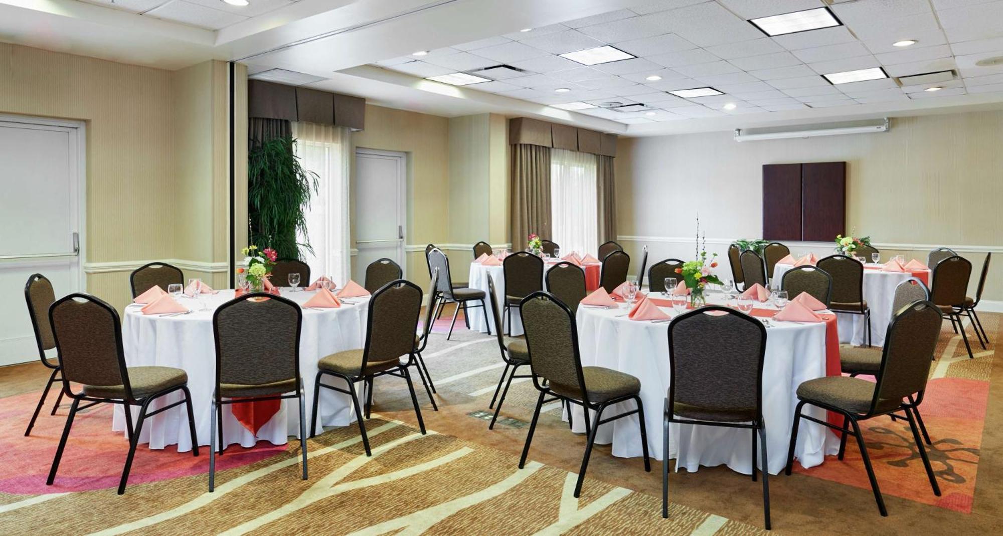 Hilton Garden Inn Charlotte North Exterior foto